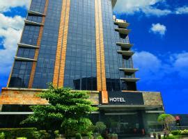 The 10 best hotels with jacuzzis in Manila, Philippines .